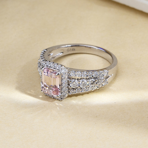 Anillo de compromiso Messi Jewelry MSR-1793 de oro de 14 quilates con zafiro rosa en forma de esmeralda - Product Image 3