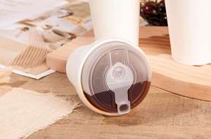 Couvre-gobelets à café jetables écologiques de bonne qualité, transparents, blancs et noirs en plastique PP pour gobelets à café en papier - Product Image 5