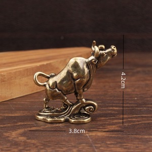 Figurine en laiton de l'oxe du zodiaque, décoration rétro pour la maison, ornement de table, forme animale, décoration spirituelle de taureau - Product Image 4