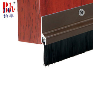 Joints <span class=keywords><strong>de</strong></span> <span class=keywords><strong>bas</strong></span> <span class=keywords><strong>de</strong></span> <span class=keywords><strong>porte</strong></span>, bandes d'étanchéité, profilés en alliage d'aluminium marron et bandes <span class=keywords><strong>de</strong></span> <span class=keywords><strong>brosse</strong></span> en PP noir, coupe-tirage - Product Image 1
