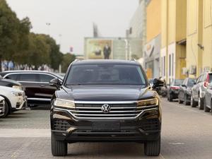 Toua-reg <span class=keywords><strong>2020</strong></span> 2.0TSI Pilot Special Edition SUV 5 places Turbocompressé R19 Automatique Sièges en cuir Voiture d'occasion Conduite à gauche - Product Image 3