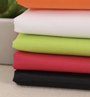 Tissu de vêtements de sport imperméable à personnaliser, tissu en nylon ripstop, gaufré pour sac de couchage