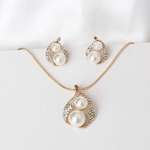Gold Plated Stainless Steel Pearl Jewelry <b>Set</b> with XOXO Design Engagement & Party Fashion <b>Gift</b> for <b>Women</b> - Product Image 2