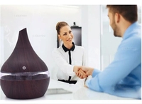 Humidificateur portable à ultrasons de 300 ml avec aromathérapie, humidistat et 7 couleurs LED - Mini modèle de bureau pour voiture et usage domestique