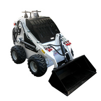 Chargeuse compacte sur roues multi-attaches avec niveleuse pour le nivellement des terrains