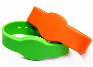 Pulsera de silicona NFC personalizada, pulsera con chip Ntag 213/215/216, 13,56 MHz, RFID ajustable, impermeable, con impresión de logotipo - Product Image 3