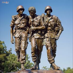 Statue commémorative en bronze coulée publique extérieure personnalisée grandeur nature qu'aucun <span class=keywords><strong>homme</strong></span> ne laisse derrière Sculpture en bronze pour décor commémoratif - Product Image 2