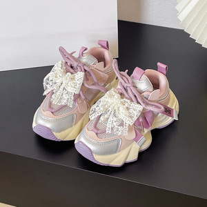 2025 nuove <span class=keywords><strong>scarpe</strong></span> Torre da ragazza autunnali Sneakers da principessa per bambini con fondo morbido esplosioni di perle con chiusura a lacci per la primavera - Product Image 2