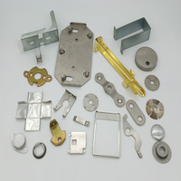 Clips de fixation OEM personnalisés et plaques à ressort en V/U, en acier inoxydable estampé avec options de peinture/revêtement en poudre