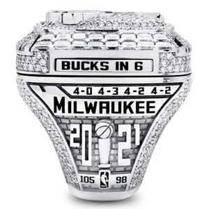 Anillo Conmemorativo del Campeonato <span class=keywords><strong>de</strong></span> los Milwaukee Bucks 2021 <span class=keywords><strong>de</strong></span> Alta Calidad en Aleación - Anillo Deportivo <span class=keywords><strong>de</strong></span> Baloncesto con <span class=keywords><strong>Gemas</strong></span> Plateadas/Doradas para Hombre - Product Image 4