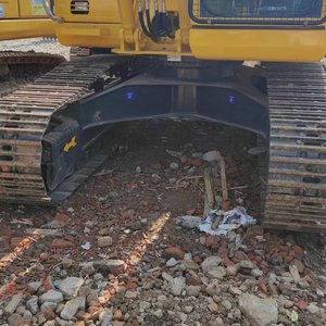 Excavatrice sur chenilles hydraulique Komatsu PC160 de 16 tonnes, d'occasion, à faible nombre d'heures, en promotion à prix abordable - Product Image 3