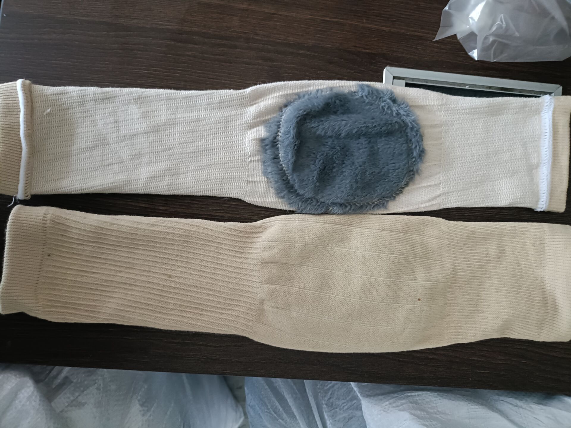 Nude color with fleece