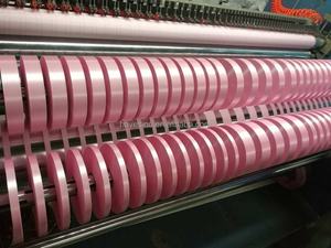 Semi-automatische hete-mes snijmachine voor satijnen lint met motor en aandrijving van het merk Havesino uit China - Product Image 3