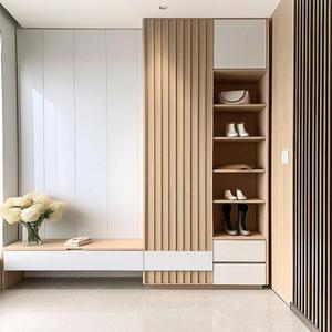 Mobile Portascarpe in Legno di Noce su Misura <span class=keywords><strong>con</strong></span> Striscia LED Nascosta <span class=keywords><strong>per</strong></span> Ingressi di Ville di Lusso - Product Image 1