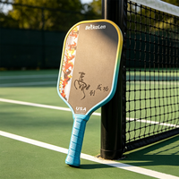 Raquette de padel personnalisée professionnelle en fibre de carbone brute T700, surface approuvée USAPA, contrôle de rotation élevé, sélection de noyaux de raquette OEM ODM