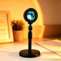 Lampe LED Coucher de Soleil avec Télécommande RGB 16 Couleurs, Projection Arc-en-ciel, Veilleuse Design Moderne Compact, Alimentation par Batterie
