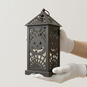 Lanterne d'Halloween en métal noir en gros avec motif Jack O' Lantern pour la décoration intérieure - Product Image 5