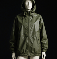 100% polyester imperméable PU revêtement mode vêtements de pluie veste tissu, léger et respirant, vêtements de pluie décontractés