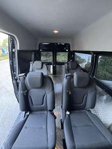 JMC Fusun 2.0T Diesel Automatique, <span class=keywords><strong>Véhicule</strong></span> <span class=keywords><strong>Utilitaire</strong></span> Commercial à Châssis Moyen et Toit Semi-Haute (<span class=keywords><strong>7</strong></span> <span class=keywords><strong>Places</strong></span>) - Product Image 5