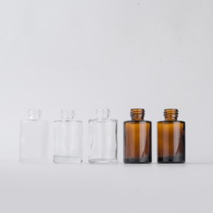Vente flash : flacons d'huile essentielle en verre de 5 à 100 ml - Fabriqués en Chine, épaule plate, logo sérigraphié - Product Image 4