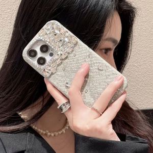 Funda de Teléfono de Lujo con Purpurina y Diseño de Piel de Serpiente para iPhone 15 14 13 16ProMax, con Diamantes de Imitación y Brillantes - Product Image 3