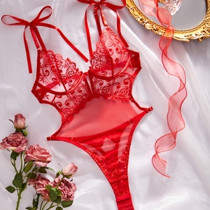 Ensemble de lingerie sexy en dentelle brodée transparente, nouveau style, dos nu, couleur unie, pour femme - Product Image 6