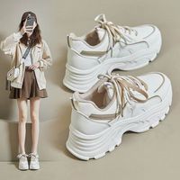 Chaussures à semelle souple respirantes Chaussures décontractées de luxe pour femmes Sneakers de haute qualité Couleur simple Chaussures de sport