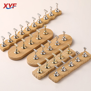 قاعدة معدنية لتدريب فن الأظافر بتصميم بسيط، حامل أصابع قابل للارتداء، أدوات أظافر، حامل نماذج أظافر للتدريب - Product Image 1