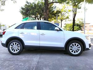 Audi Q3 2.0L Turbo 170HP SUV 35TFSI d'occasion 2013, un seul propriétaire, prête à l'exportation - Product Image 3