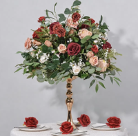Lila Rosen Schleierkraut Grünpflanzen Bogen Deko Hängende Blumenreihe Hochzeits-Hintergrund-Arrangement Tischdekoration Boden-Blumenkugel