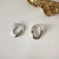 Boucles d'oreilles géométriques en argent sterling 925 Mobius Iris Boucles d'oreilles torsadées creuses plaquées argent Accessoire de mode