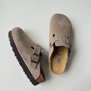 Chaussures à talons hauts pour femmes, semelle épaisse, style rétro, semelle intérieure en liège, plateforme, dessus en daim, doublure en fourrure, boucle - Product Image 3