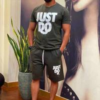 Ensemble Sportswear Chemise et Short pour Hommes en Coton, Course à Pied, Logo Personnalisé, Tenue d'Été avec Sweat à Capuche 100% Coton