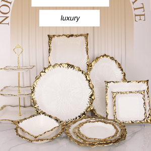 Assiette caricabatterie di lusso Dubai graziosi piatti da tavola in ceramica dorata Set stoviglie in porcellana - Product Image 3