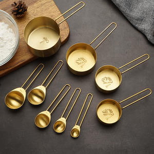 Para <span class=keywords><strong>Amazon</strong></span>, taza medidora graduada para hornear de acero inoxidable de 5 piezas y juego de cucharas chapadas en oro, herramientas de medición Premium - Product Image 2