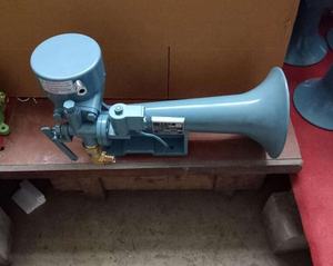 Bocina de aire marino a la venta - Product Image 1