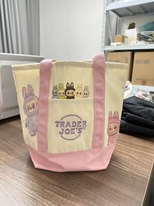 Bolsas de Lona Personalizadas con Bordado de Trader Joe's, Bolsas Reutilizables con Estampado de Labubu, Bolsas de Lona de Diseño en Colores Pastel - Product Image 2