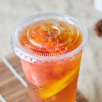 Tasse à café togo jetable en plastique PET avec logo personnalisé tasses à jus de fruits smoothie de qualité supérieure avec couvercles verre grillé