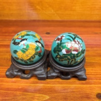 Ensemble cadeau artisanal chinois traditionnel, boules de Baoding et tasse à thé en porcelaine, œuvre d'art en papier gravé avec un lion, cadeau de luxe pour mariage et affaires