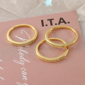 Anillos de Pareja Más Vendidos, Chapados en Cobre con Oro de 18K, Estilo Coreano Chic, con Circonita, Minimalistas, Geométricos, para Boda - Product Image 1