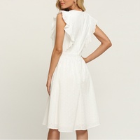 2022 robe personnalisée à la mode romantique décontracté été robe mi-longue sans manches décontracté taille blanc robe d'été