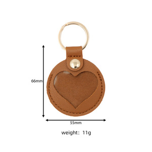 En stock : Housse anti-poils pour animaux de compagnie couleur unie, protège-poils mignon en forme de patte de chat, porte-clés cœur multicolore - Product Image 5