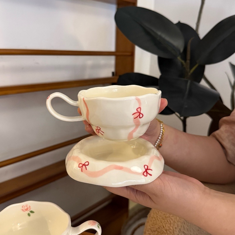 Taza White-Bow de 250 ml con plato de 13 cm.