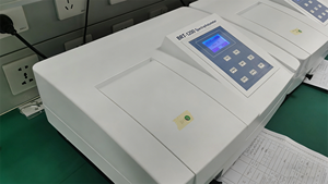 เครื่องสเปกโตรโฟโตมิเตอร์ UV/VIS ความแม่นยำสูง 200-1000 นาโนเมตร ช่วงความถี่สเปกตรัม 4 นาโนเมตร สำหรับห้องปฏิบัติการ - Product Image 3