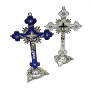 Crocifisso di Gesù in Metallo 14 * 8,5cm con Ornamenti Inferiori, Decorazione Religiosa per Ufficio, Auto e Casa, Artigianato in Metallo - Product Image 4