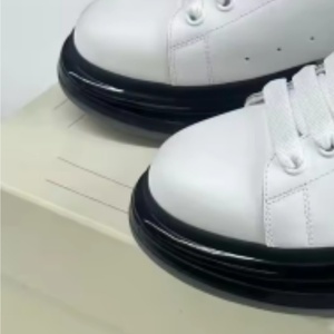 American-style stylish white minimalist casual <b>shoes</b>, outdoor breathable thick-soled sports <b>shoes</b>, luxurious brand <b>shoes</b> - Product Image 1