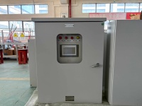 Boîtier de commande VFD extérieur robuste et étanche à la pluie, triphasé, pour variateur de fréquence automatique de pompe de surpression