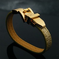Bracelet en cuir avec boucle à ardillon style punk