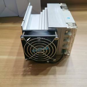 Régulateur de puissance numérique Régulateur de puissance triphasé dissipateur de chaleur amélioré Module à semi-conducteurs LCR-100 de maintien de tension de surtension élevée - Product Image 4