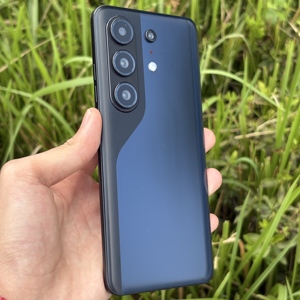 โทรศัพท์มือถือสมาร์ทโฟน 5G รุ่นใหม่แกะกล่อง ของแท้ ปลดล็อคทั่วโลก รองรับสองซิม สแตนด์บายคู่ ระบบจดจำใบหน้า ชาร์จเร็ว - Product Image 1